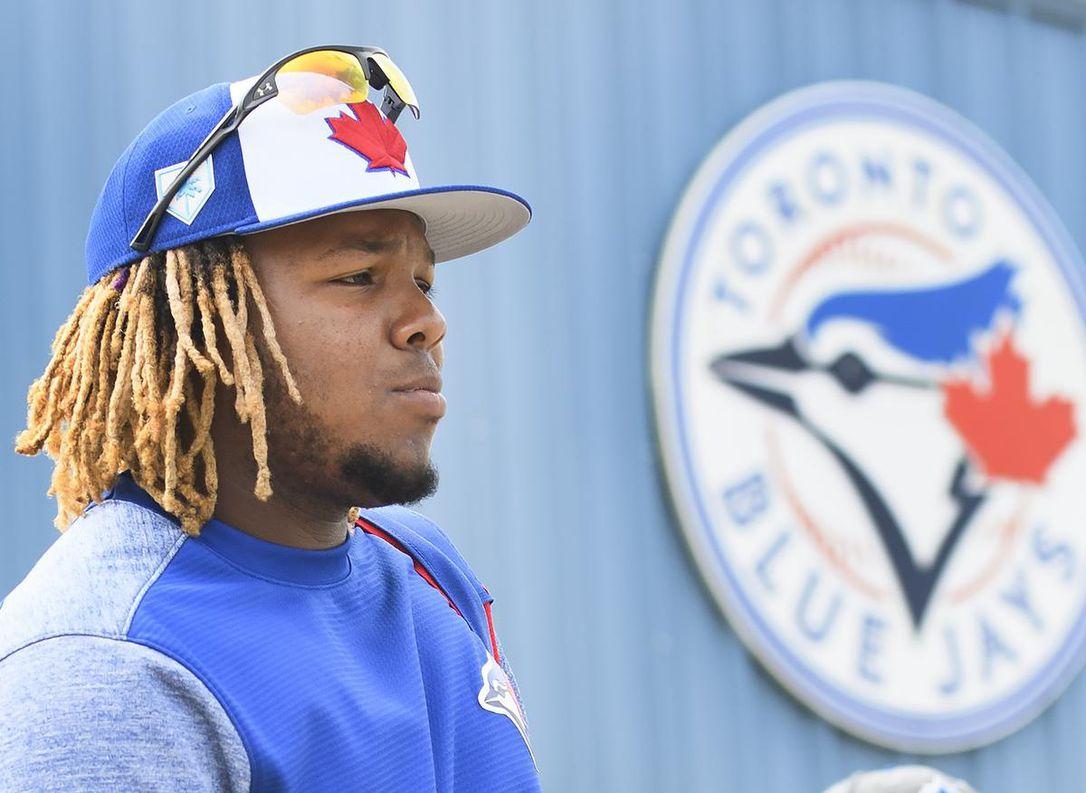 AYOYE!!!! Les BLUE JAYS DÉMÉNAGENT à BUFFALO!!!!!!