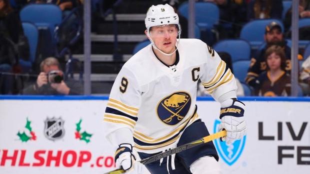 Jack Eichel à Montréal pour les séries?