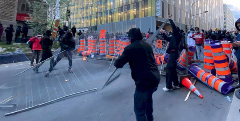 À Montréal, tu MANIFESTES contre le RACISME...tu DÉTRUIS TA VILLE...