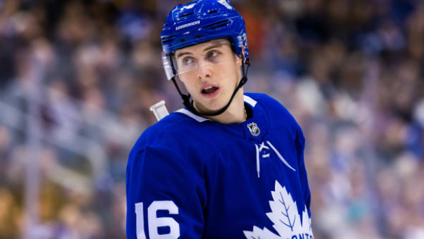 Jack Eichel pour Mitch Marner....