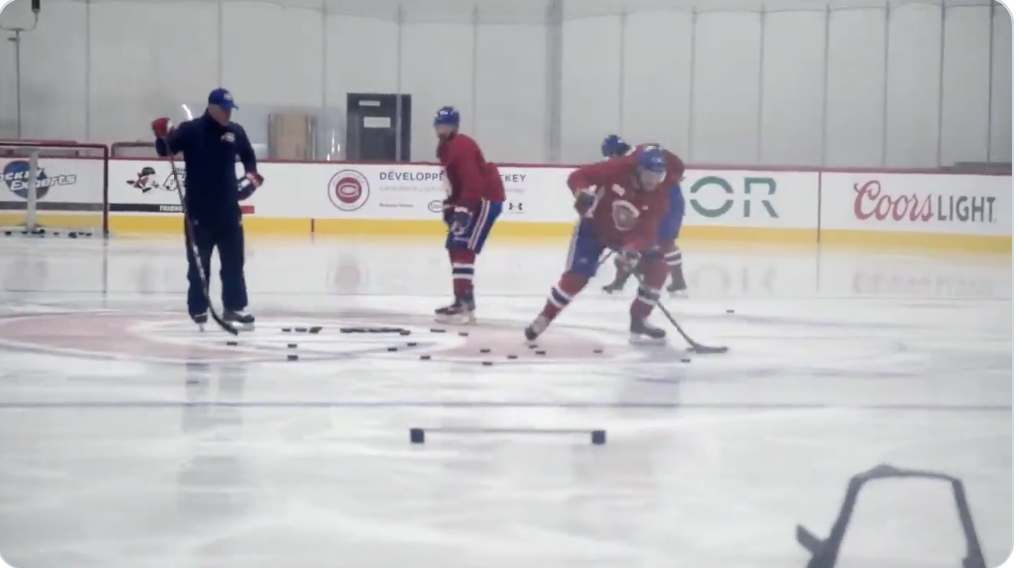 Pendant qu'à Montréal seulement 3-4 plombiers sont sur la glace...