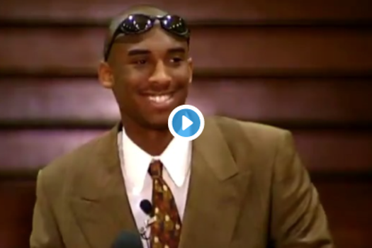 Vidéo: L'HOMMAGE de Snoop Dogg pour Kobe Bryant....