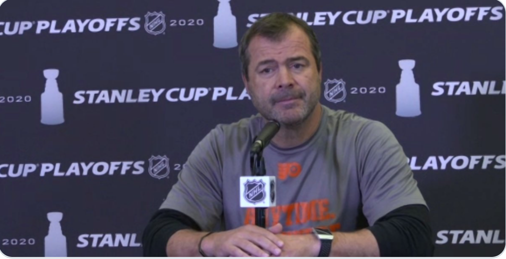 HAHA...Richard Labbé défend Alain Vigneault...