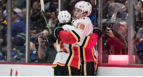 Matthew Tkachuk est en CR...et RIDICULISE Max Domi!!!