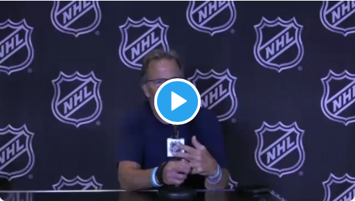 Vidéo: John Tortorella VISE les FANS et les journalistes de Toronto....