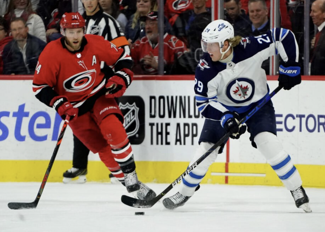 Les Hurricanes donneraient le choix aux Jets...