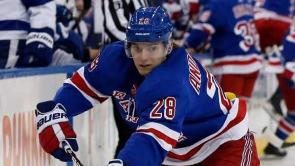 Les Rangers veulent l'utiliser dans un PACKAGE DEAL...pour obtenir un CENTRE....