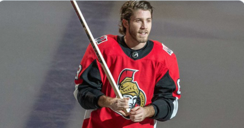 Les Bruins AGRESSIFS pour Mike Hoffman....