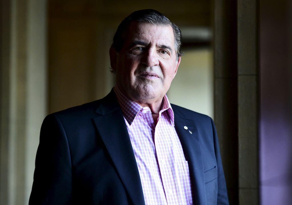 Serge Savard continue de VISER Ronald Corey, Réjean Houle et Mario Tremblay...