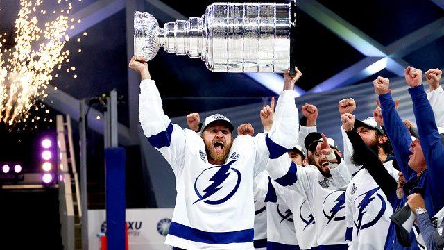 Steven Stamkos a REFUSÉ 2 ÉQUIPES jusqu'à maintenant...