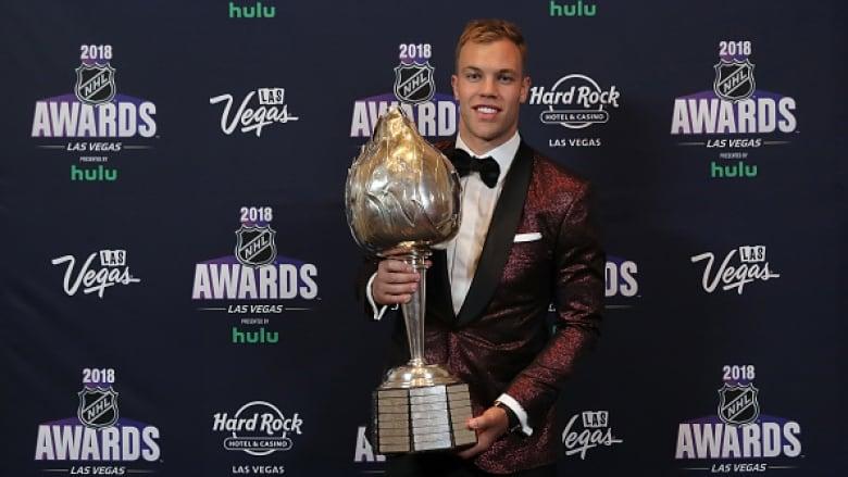 Taylor Hall: Le DG des Blue Jackets se sort de la course!!!