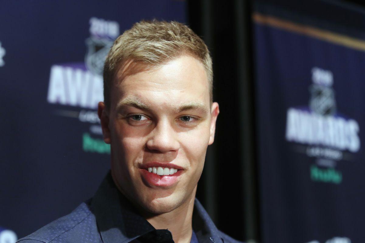 Taylor Hall voudrait que Marc Bergevin améliore sa dernière offre...