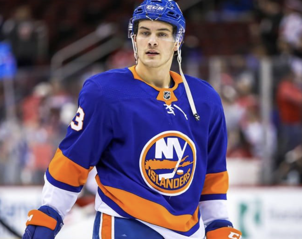 La dernière offre des Islanders, à Mathew Barzal...