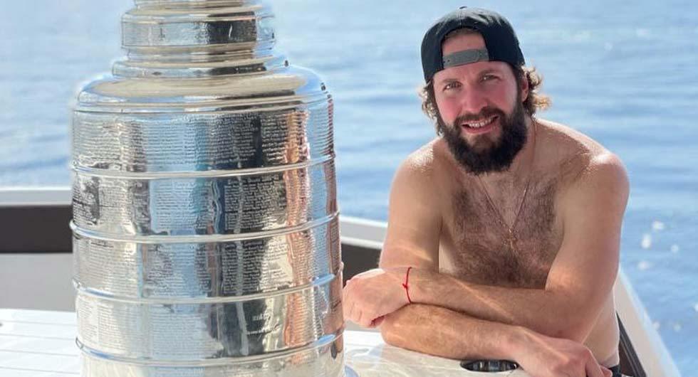 Nikita Kucherov est OUT pour la saison régulière!!!