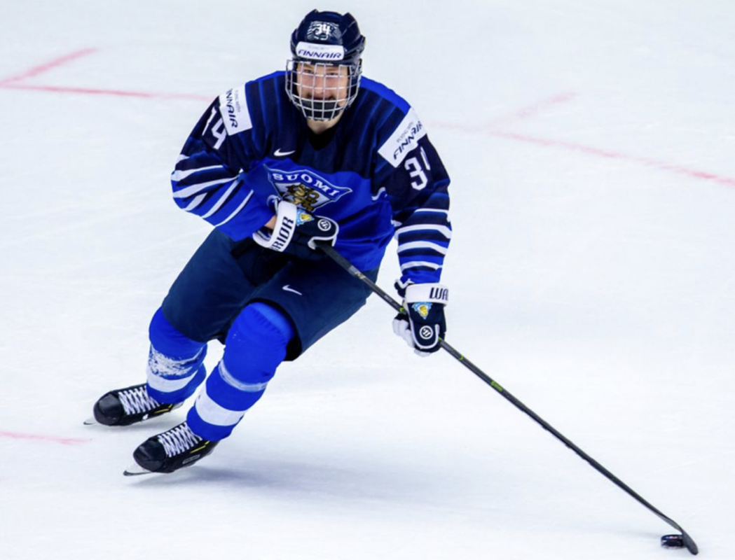 OUCH...Le prodige finlandais mange une autre claque dans la face...