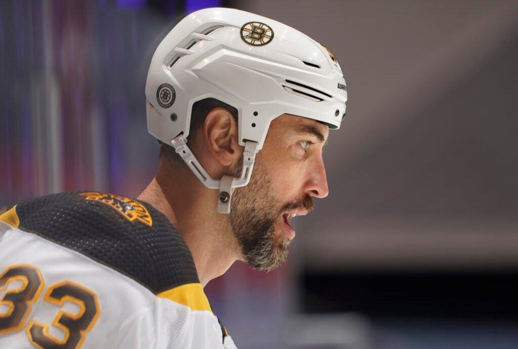 Zdeno Chara FOUTU à la porte de Boston !!!