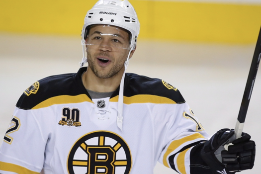 HAHA...Jarome Iginla l'inconnu de Boston...