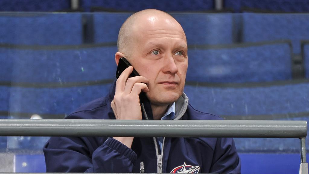 Jarmo Kekalainen doit se sentir CAVE..