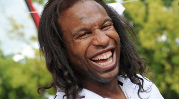 Georges Laraque est SAOUL RAIDE...