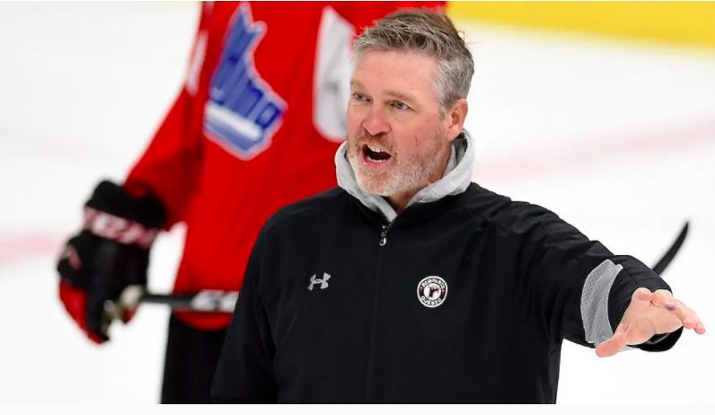 Patrick Roy attend le CONGÉDIEMENT de Marc Bergevin...