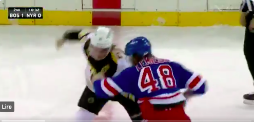 Une GROSSE FIGHT SALE..Entre Brendan Lemieux et Trent Frederic...