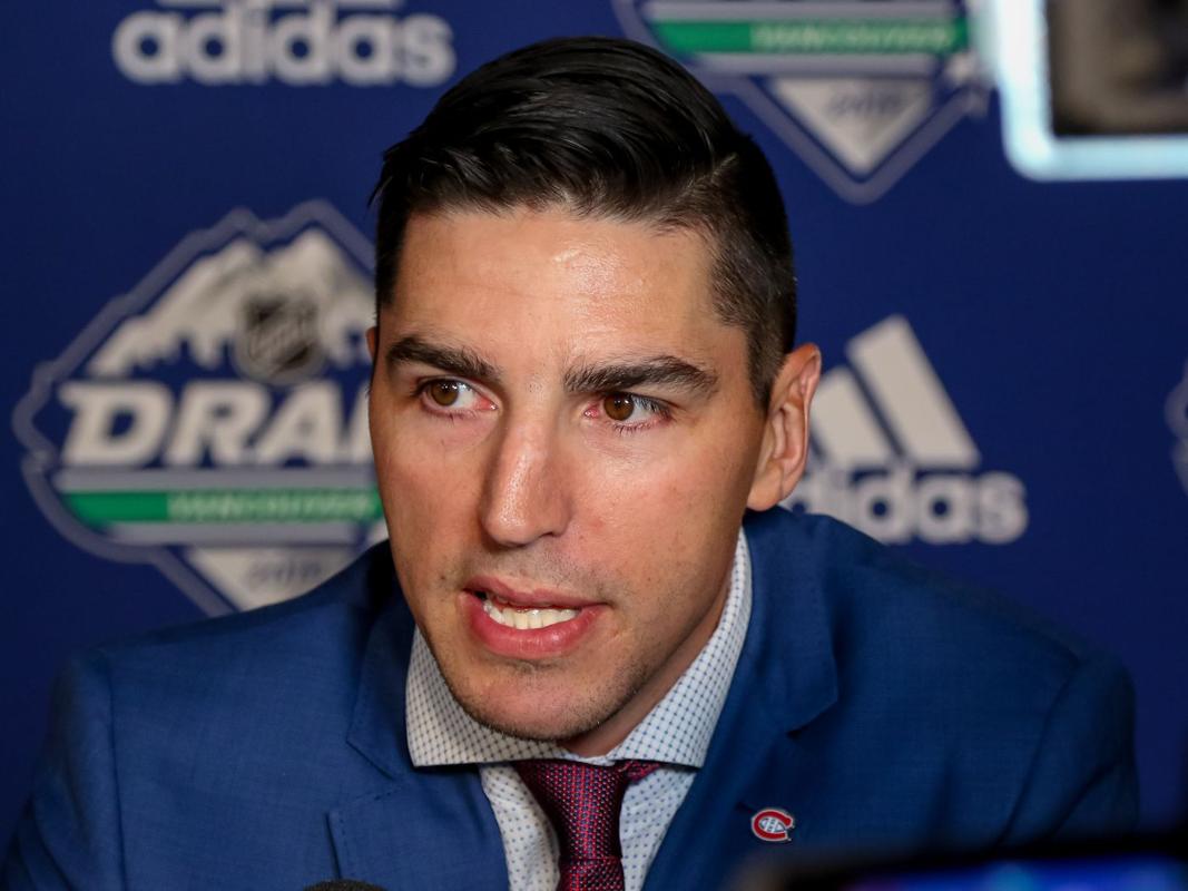 Alex Burrows avoue qu'il était un FEFAN!!!!