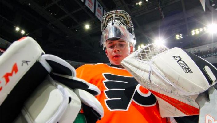 MENACES de MORT envers Carter Hart!!!!