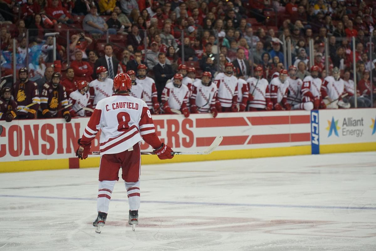 Un ancien gagnant du Hobey Baker pense que Cole Caufield...