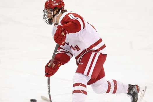 Cole Caufield meilleur que Kyle Connor ?