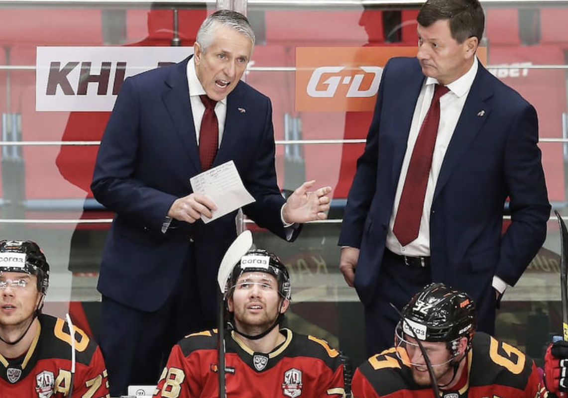 Bob Hartley se sent flatté, MAIS...