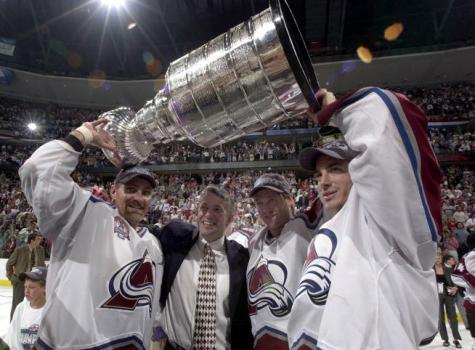 La Coupe Stanley de l'Avalanche PLANE au-dessus de New York...