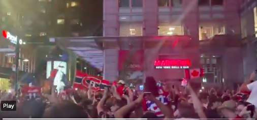 C'est la FOLIE au Centre-Ville de Montréal!!!! Message à la SANTÉ PUBLIQUE!!!