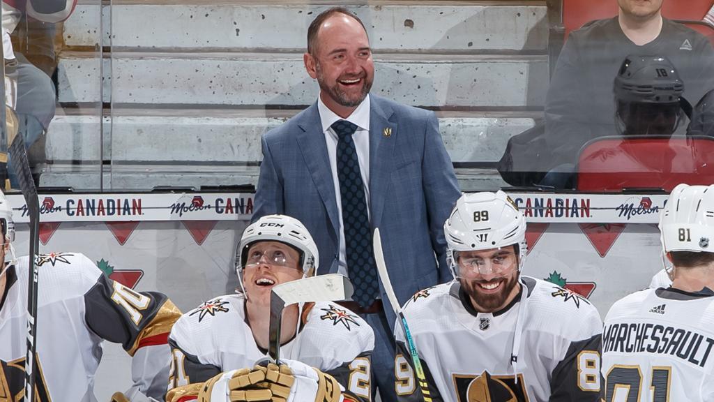 Dominique Ducharme MANGE Peter DeBoer au petit déjeuner?