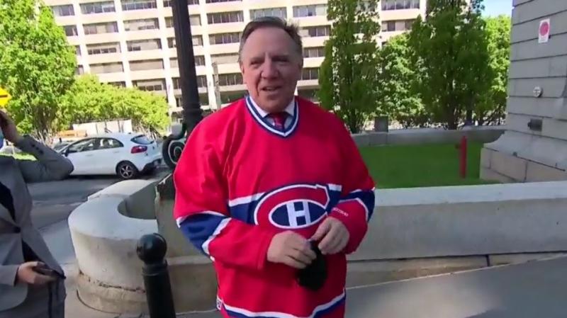 François Legault promet qu'il y aura une PARADE de la COUPE STANLEY, mais...