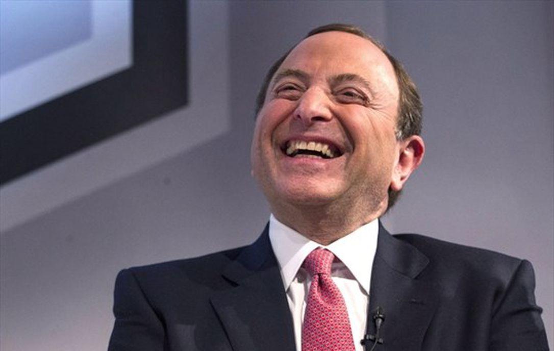 Gary Bettman s'est fait démasquer...