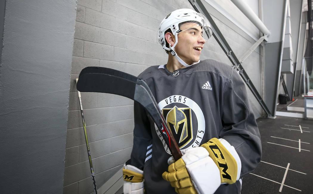 Nick Suzuki va HUMILIER Vegas...