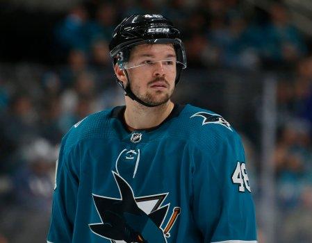 Tomas Hertl sur le marché des transactions.....