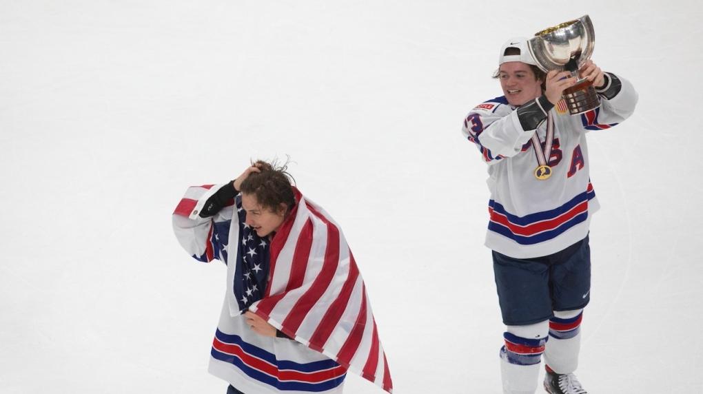 Cole Caufield et Trevor Zegras...2 CHUMMÉS qui vont se battre...