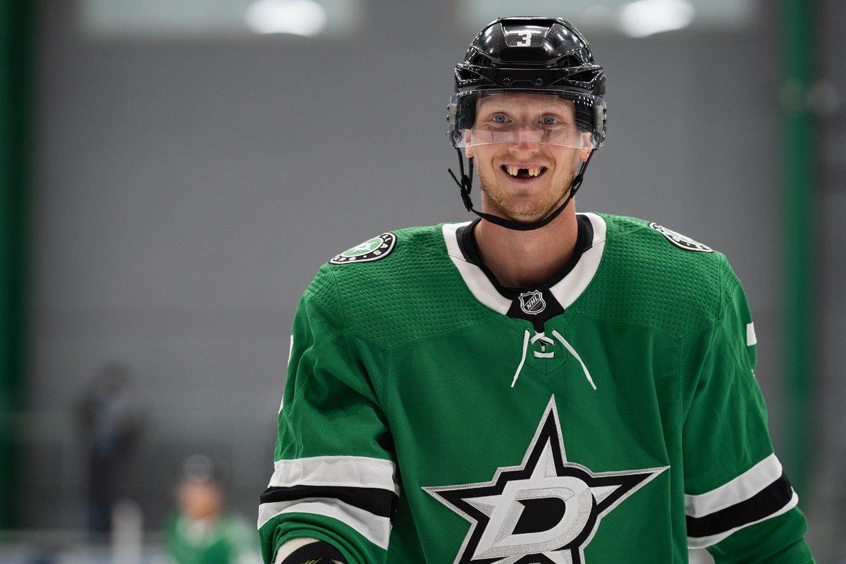 Ne croyez pas la rumeur de John Klingberg sur le marché à Dallas...