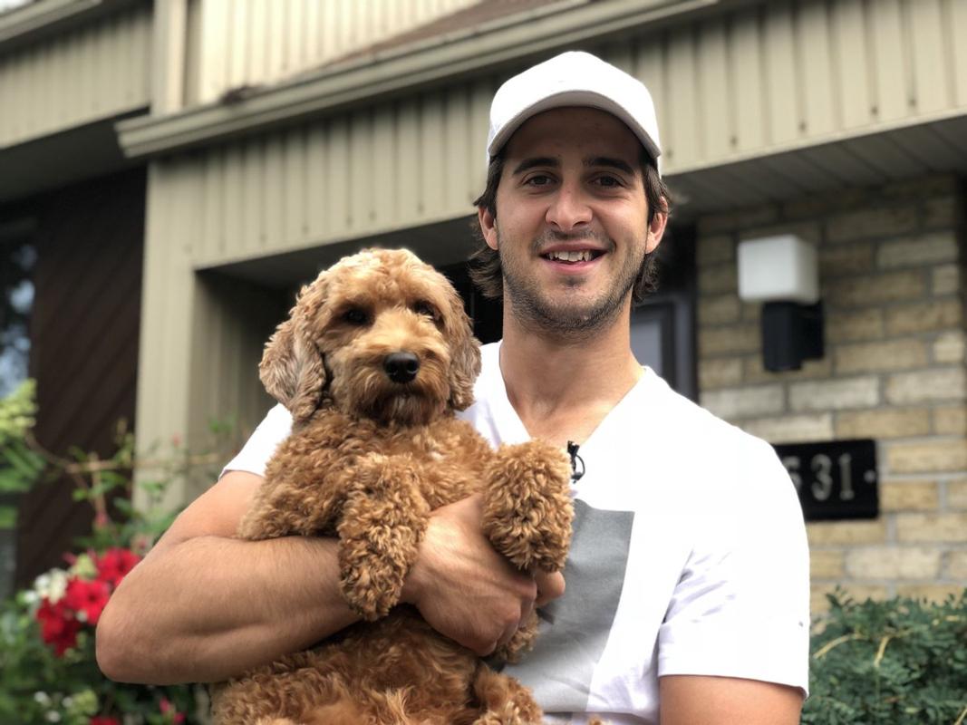 Phil Danault....et son CHIEN de VEDETTE...