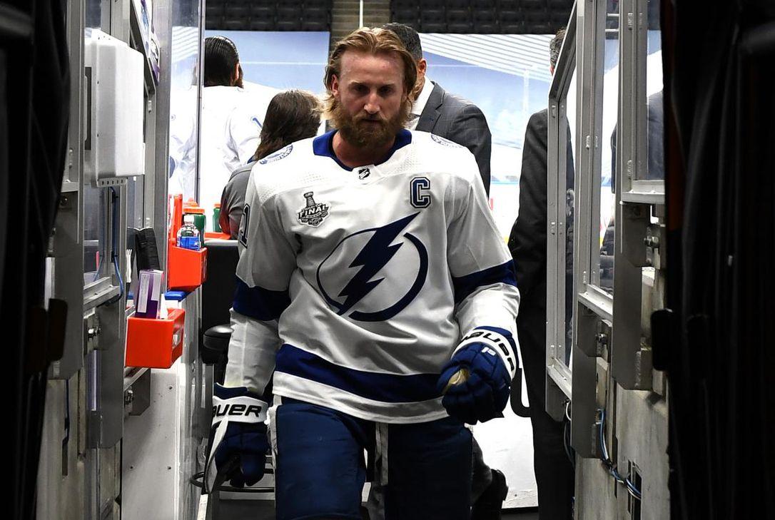 Steven Stamkos vend sa maison à Tampa...