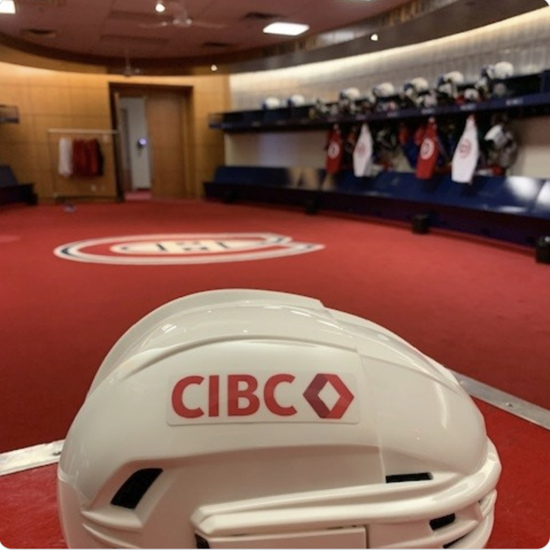 Au départ, ça ne devait pas être CIBC sur les casques du Canadien...