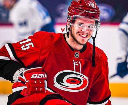 AYOYE...Darren Dreger confirme que les Hurricanes ont arnaqué la LNH...