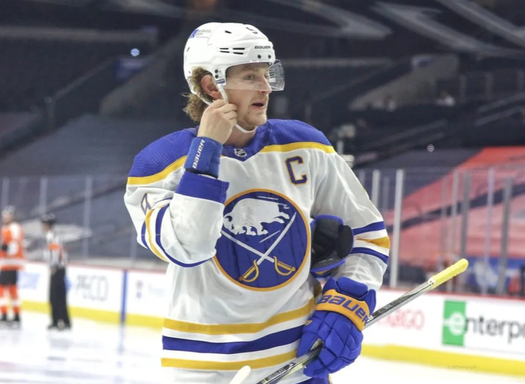 Ça devient LAID entre Jack Eichel et les Sabres: Pat Brisson est en FURIE!!!!!!