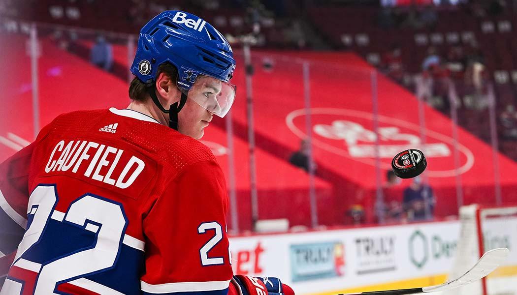 Cole Caufield a-t-il pris la GROSSE TÊTE?