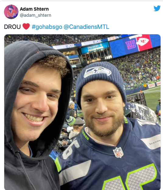 Mathieu Perreault CHUG de la BUD...au match des Seahawks!!!!