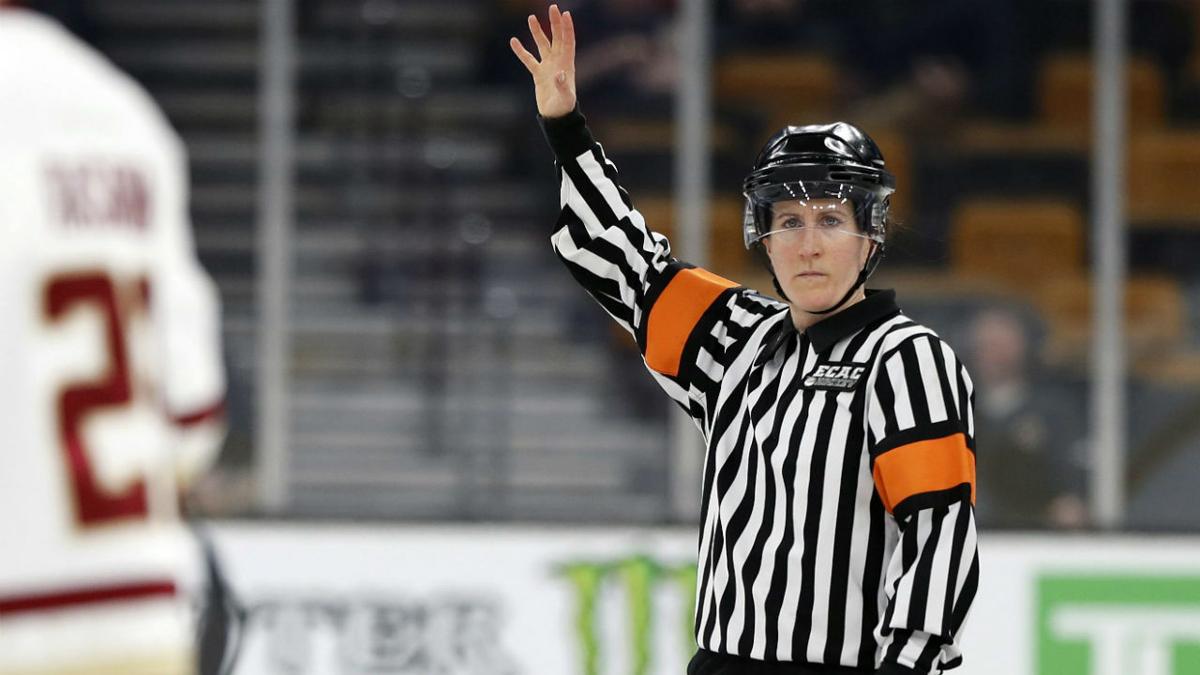 Pour la première fois, une femme arbitra dans la AHL ce soir!!