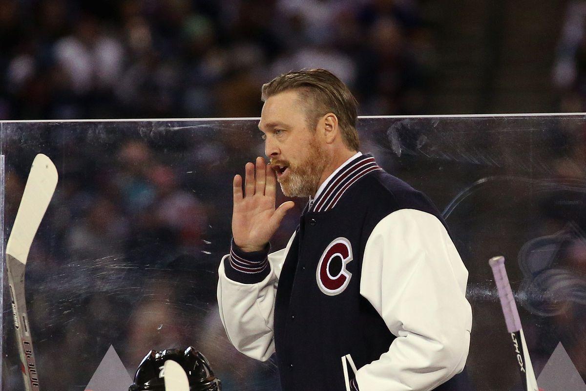 Le nom de Patrick Roy ne circule pas seulement à Chicago...