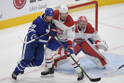 Les Maple Leafs offrent Travis Dermott ou Justin Holl à Montréal!!!
