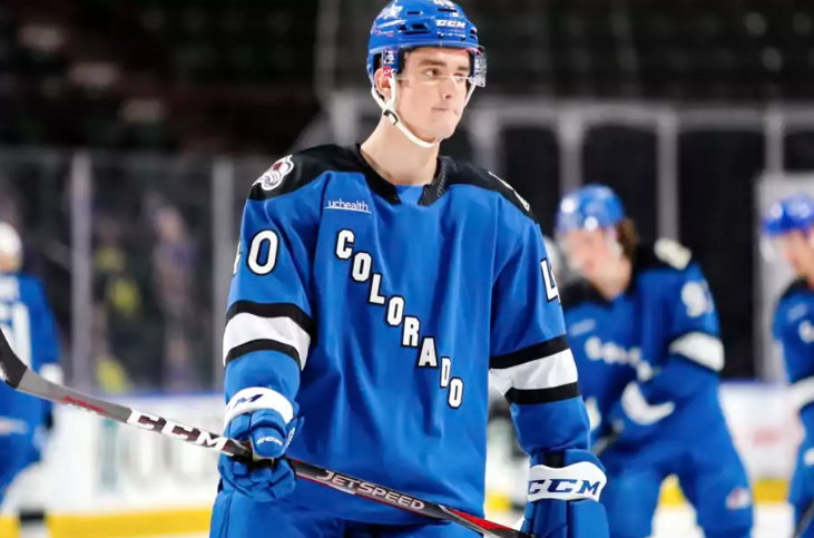 Justin Barron à Montréal...DUR LENDEMAIN de veille au Colorado...